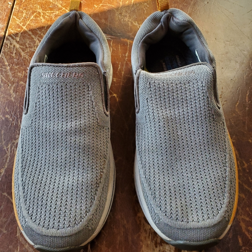 Sketchers Gogamat Arch Men's Sneakers Size 10 | Relaxed Fit